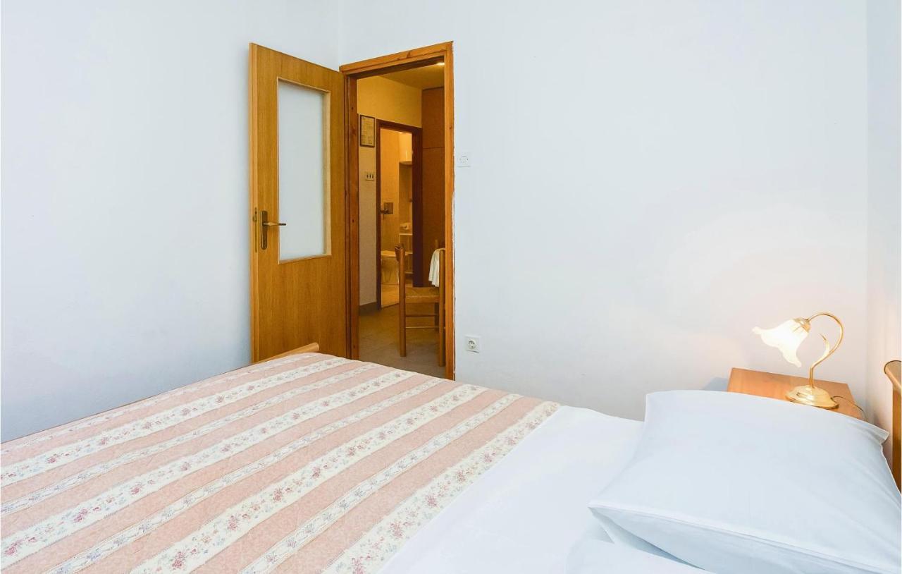 Cozy Apartment In Lokva Rogoznica With Wifi Zewnętrze zdjęcie